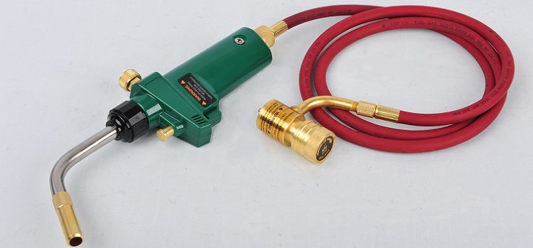 Il existe différents types de brûleurs à gaz pour le brasage des tuyaux en cuivre Brûleur à gaz pour le brasage de tuyaux en cuivre