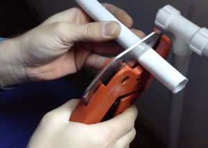 ciseaux pour tuyaux en polypropylène