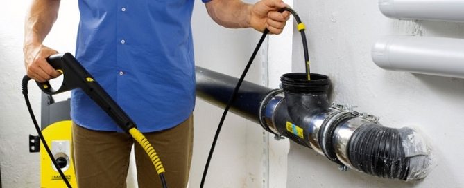 comment nettoyer les tuyaux d'égout à la maison