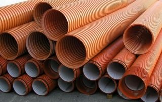Tuyau en plastique ondulé