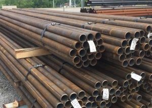 Tuyau pour poteaux de clôture