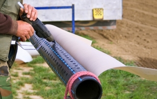 Filtre pour un puits à partir d'un tuyau en plastique