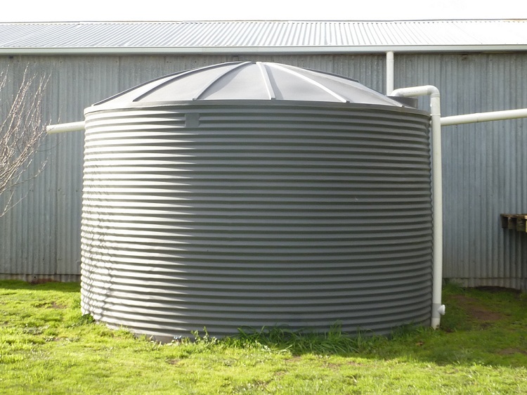 Des réservoirs de stockage d'eau sont nécessaires pour fournir un objet en cas d'urgence Co-entreprise d'eau domestique et d'assainissement