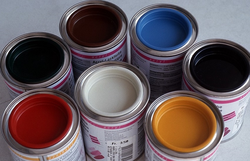 Le marché moderne propose de nombreuses variétés de couleurs Peinture sans saveur pour radiateurs à séchage rapide